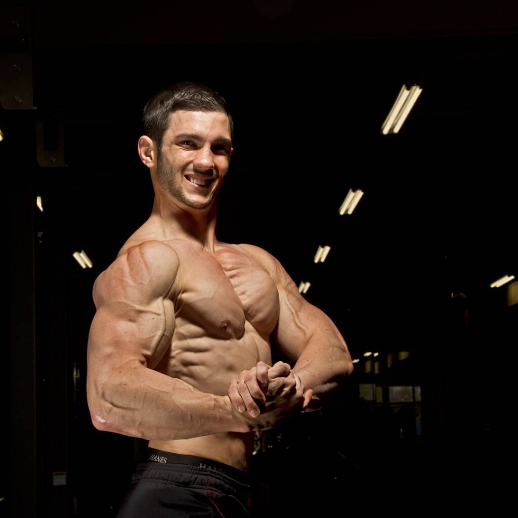 Tony Bicep Bodybuilding